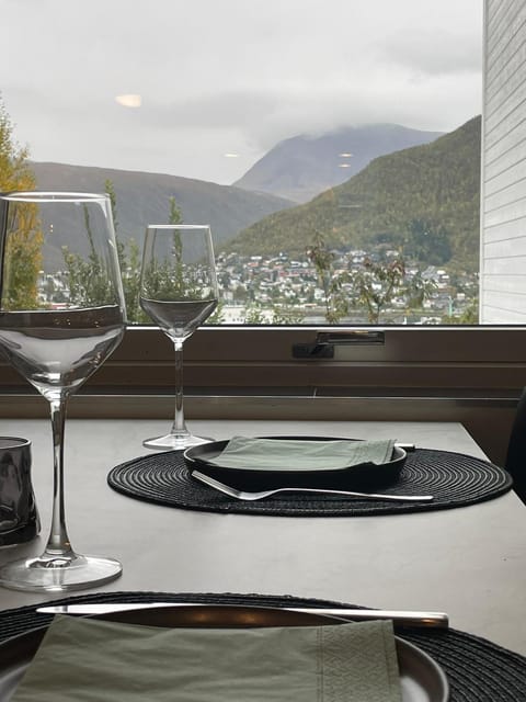 Natural landscape, Dining area, Mountain view