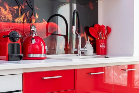Coffee/tea facilities, Kitchen or kitchenette