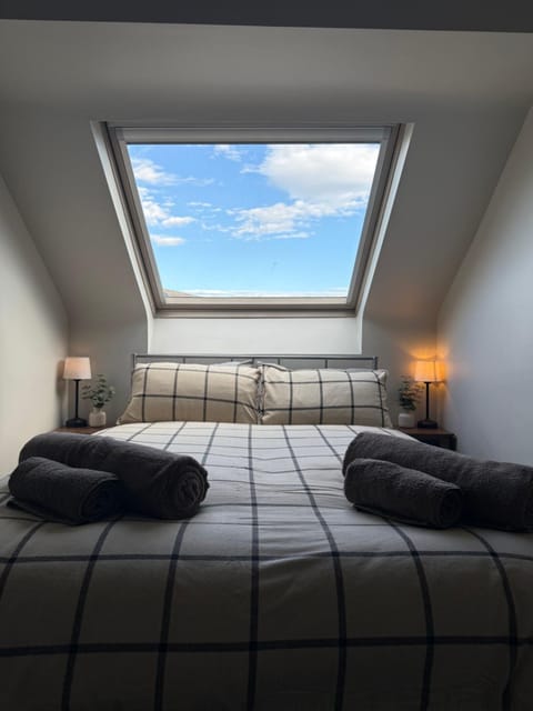 128-130 Crookes Hotel in Sheffield