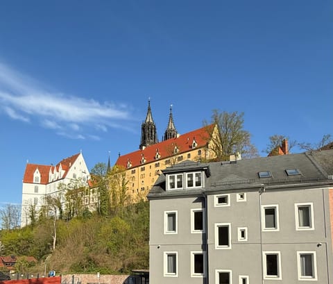 Property building, City view