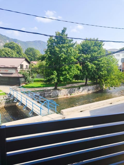 Day, Natural landscape, Balcony/Terrace, River view
