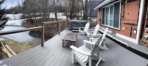 Chalet 91 at Killington - 4BR Luxury Lodge with Hot Tub, Sauna, Pool Table House in Mendon