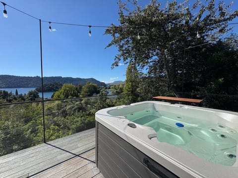 Hot Tub, Lake view