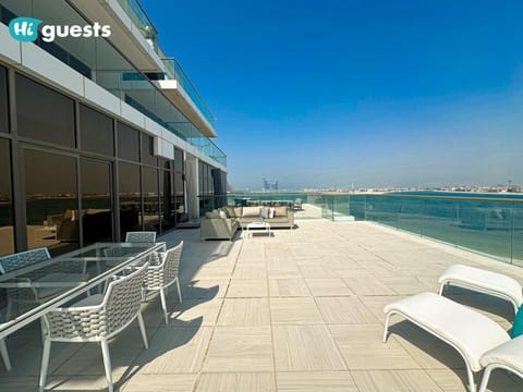 View (from property/room), Balcony/Terrace, Sea view, sunbed