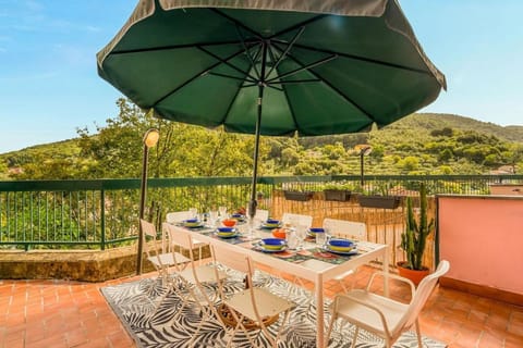 Verde e Mare Lerici , Free Parking House in Lerici