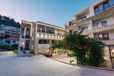 APART-HOTEL PRESiDENT 2 Apartment hotel in Ulcinj