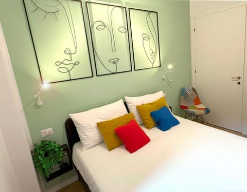 Bed, Decorative detail, Bedroom
