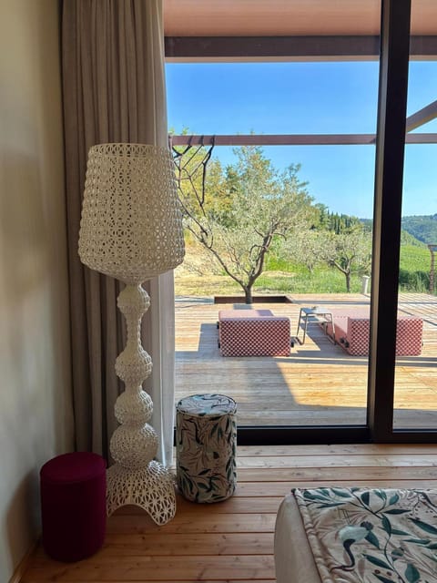 View (from property/room), Balcony/Terrace, Living room