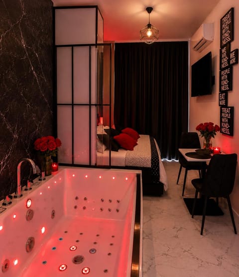 Hot Tub, Bathroom, Bath