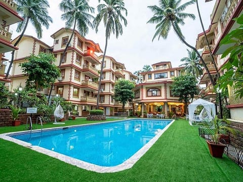 Swimming pool, Swimming pool