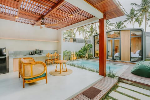 Patio, Day, Garden, View (from property/room), Balcony/Terrace, Garden view, Pool view, Swimming pool, sunbed