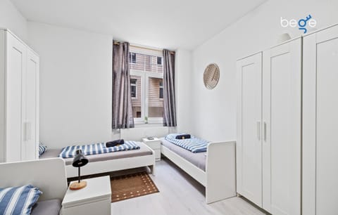 Photo of the whole room, Bedroom, heating, internet