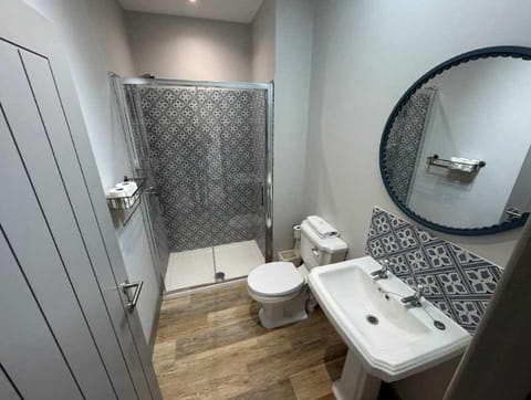 Number 7 - The Old Dairy Clevedon Apartment in Wales