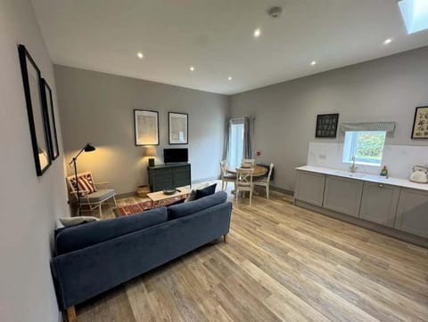 Number 7 - The Old Dairy Clevedon Apartment in Wales