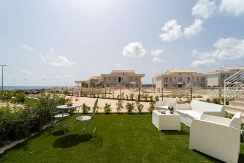 Garden, Sea view