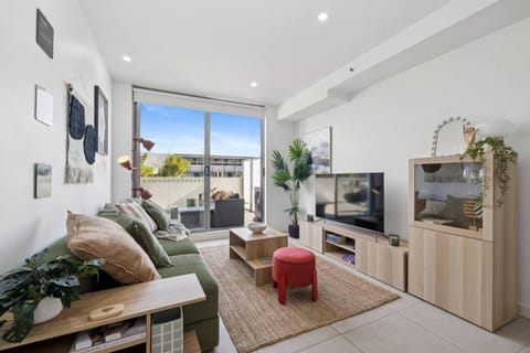 Communal lounge/ TV room, Living room, Seating area