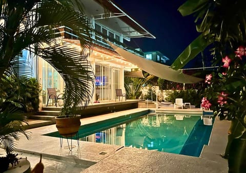 Property building, Night, Garden, Garden view, Pool view, Swimming pool, Swimming pool