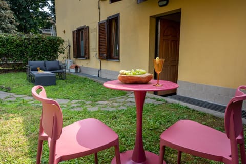 Property building, Garden, Garden view