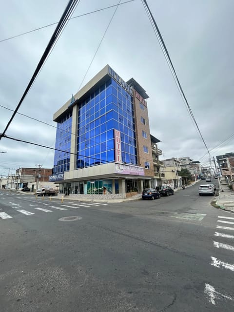Property building, Neighbourhood, City view, Location