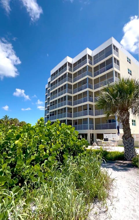 Vacation Villas #631 House in Estero Island