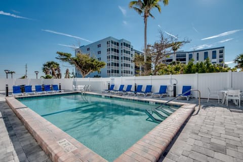 Beach Villas #101 House in Estero Island