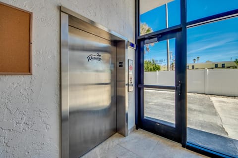 Surf Song #4G House in Estero Island