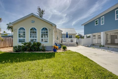 214-216 Pearl Entire House House in Estero Island