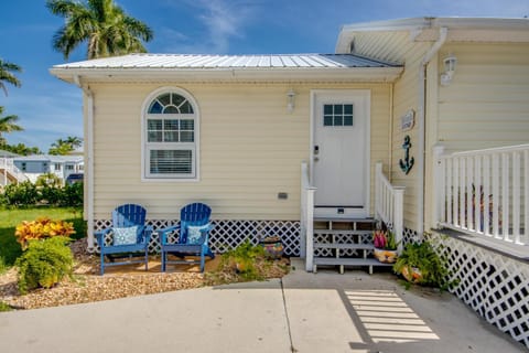 214-216 Pearl Entire House House in Estero Island