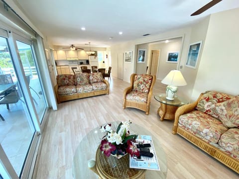 390 Bayland House in Estero Island