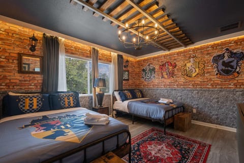 2540HS 6Bedrooms Disney Villa Sleeps 20 with Pool & Spa House in Windsor Hills