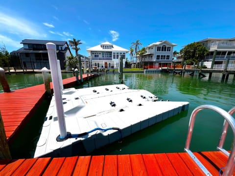 937 Prescott House in San Carlos Island