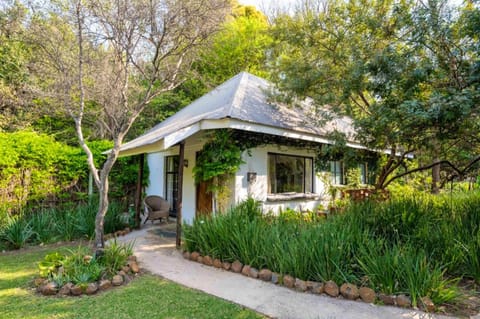 Property building, Natural landscape, Garden, Garden view