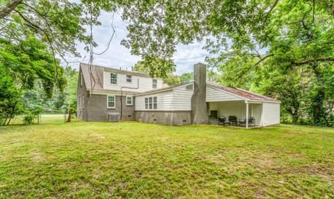 Property building, Day