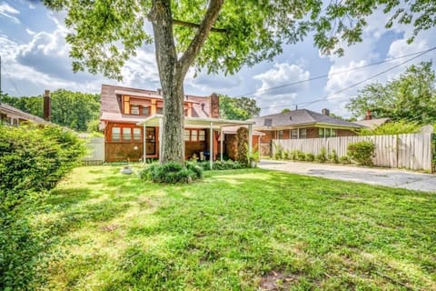 Property building, Day