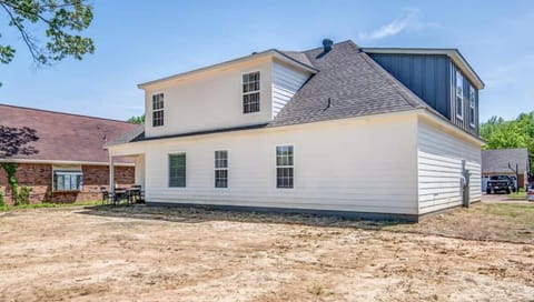 Property building, Day