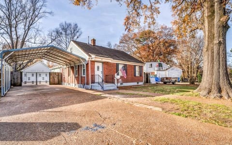 Property building, Spring, Day