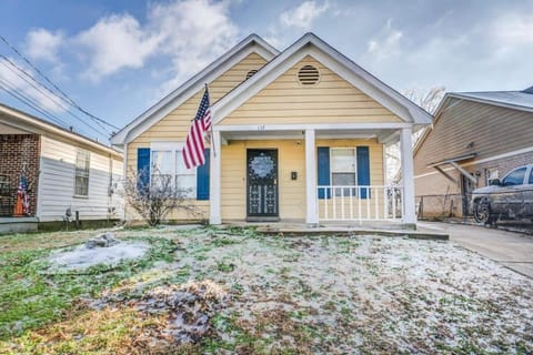 Property building, Day