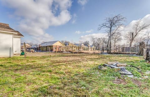 Property building, Day, Natural landscape