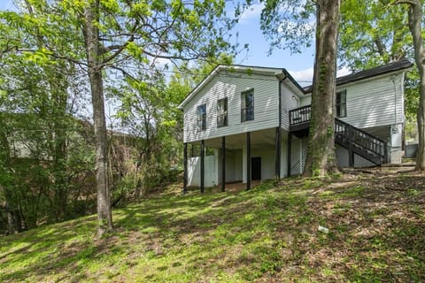 Property building, Day