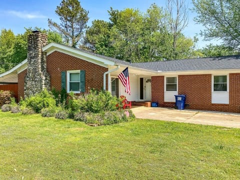 Property building, Day, Garden