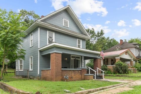 Property building, Day