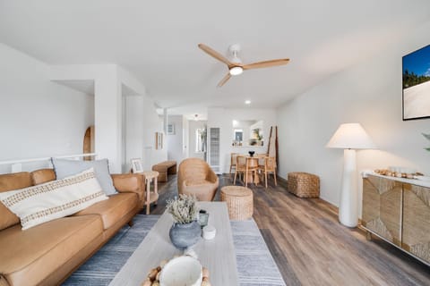 Jewell Street Gems Two homes in one House in Mission Bay