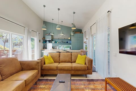 The Island Quarters House in Bainbridge Island