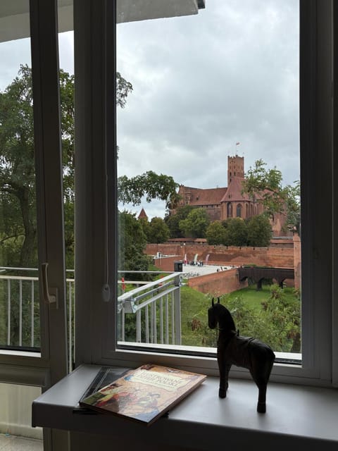 View (from property/room), Balcony/Terrace, Landmark view
