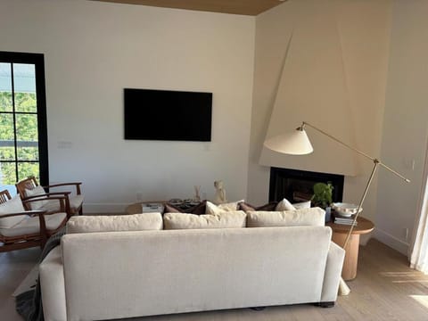 Don Pedro Island Canal dock and 5 Min to Beach House in Palm Island