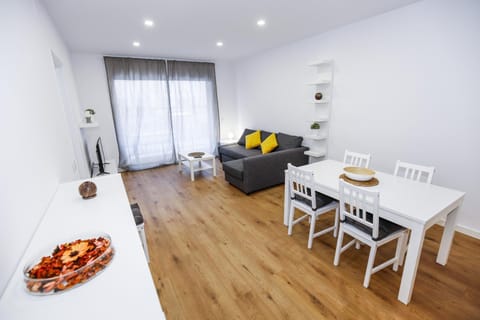 Communal lounge/ TV room, Living room