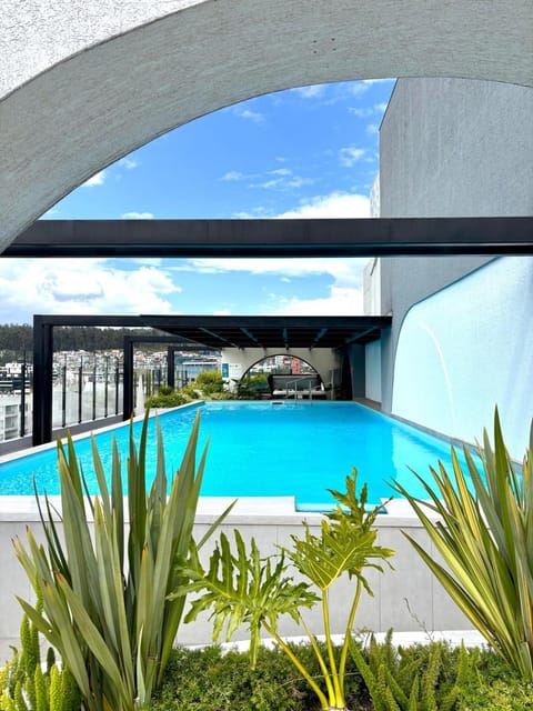Solarium, Swimming pool, Swimming pool