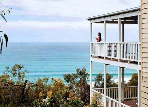 Property building, Day, Natural landscape, View (from property/room), Balcony/Terrace, Sea view