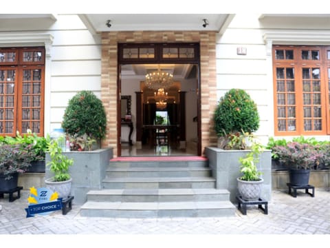 Property building, Facade/entrance