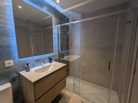 Shower, Bathroom